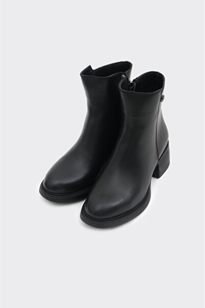 derinet Günlük Hakiki Deri Fermuarlı Kadın Bot