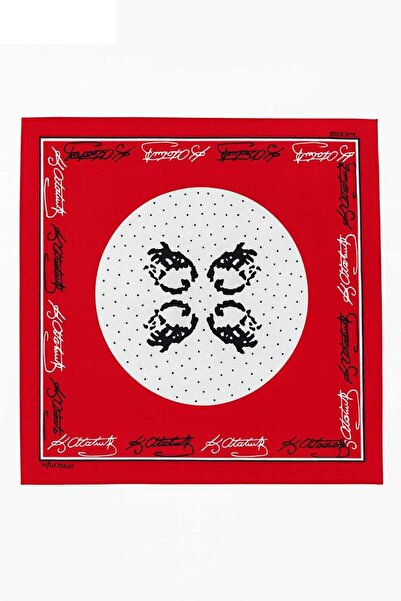 Herşey Nota Подпис на Ататюрк и официална бандана 23 април, 29 октомври, 30 август, 19 май Шал 1 брой