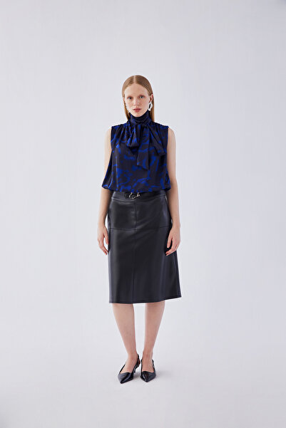 IDYL بلوزة منقوشة بتفاصيل فيونكة