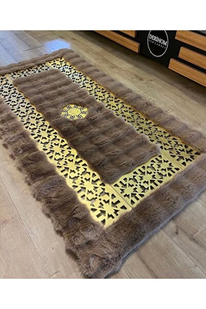 Kahverengi Gold Detaylı Peluş Halı