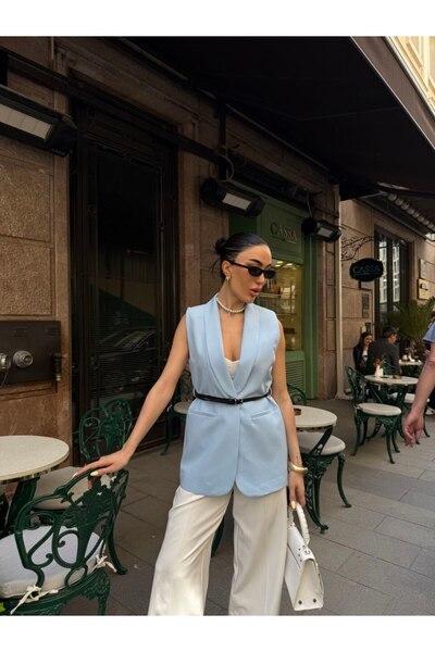 buqre's moda Elegant Oversize Vest with Gold Buckle Belt