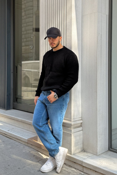 Livio Ferri Koba Men's Thessaloniki Knit Oversize Crew Neck Thick Sweater