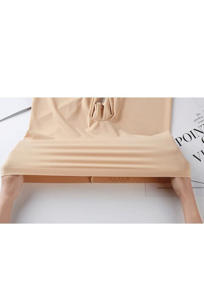 Fstyle Simple, highly elastic underwear shorts that tighten and shape the body in a beautiful and natural way. They hide cellulite. Compression stretch.