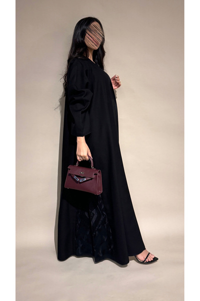 outline Black abaya with jacquard on the sides