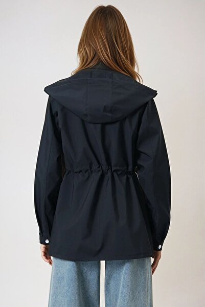 VAGGON Női fekete kapucnis kabát dupla oldalsó zsebekkel és cipzárral Vs00852