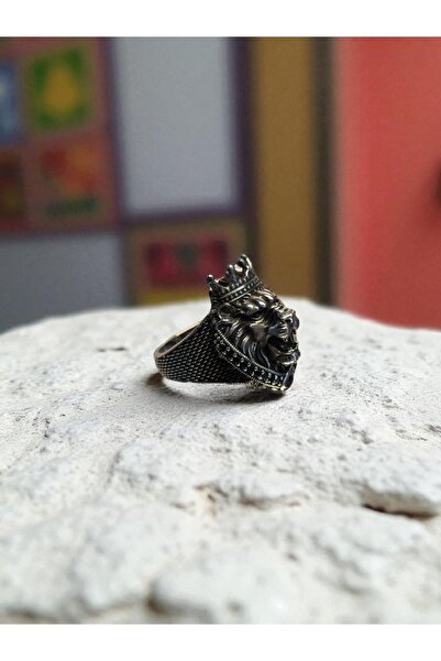 Avcı Silver Taçlı Kral Aslan Başı Figürlü Siyah Taş İşlemeli Zırh Örgüsü Mode...