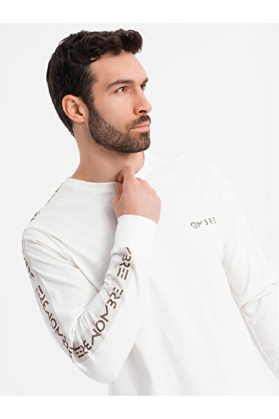 OMBRE Ανδρικό βαμβακερό μακρυμάνικο μπλουζάκι με λαιμόκοψη U, ριγέ σχέδιο και τύπωμα στο στήθος - λευκό V3 OM-LSCL-0127 M