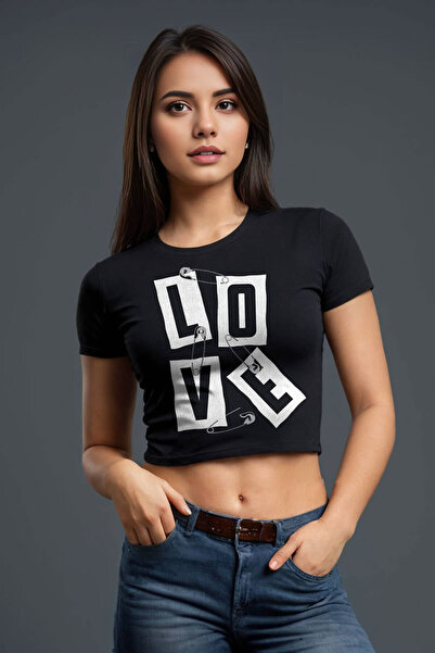LOVE Baskılı Siyah Crop Tişört