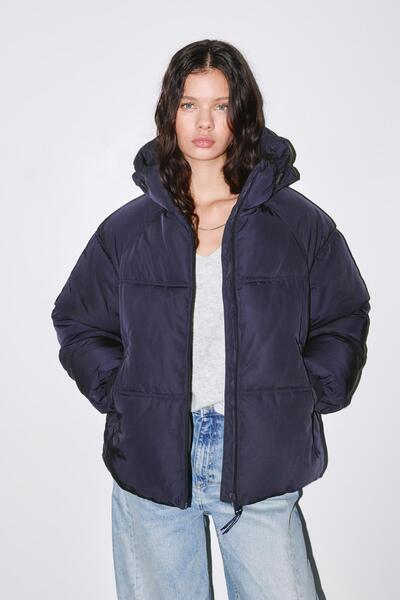 Pull & Bear Kapüşonlu şişme mont