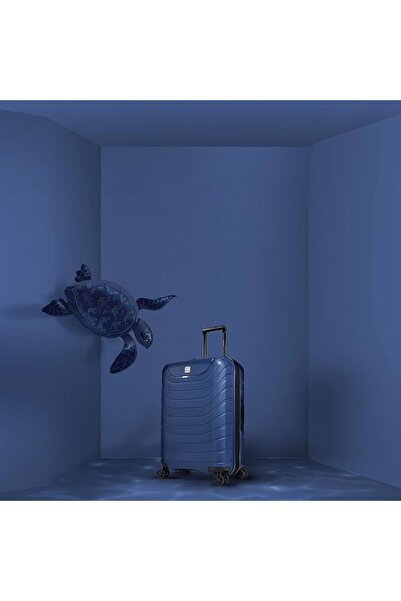 eminent Suitcase Hard Shell Luggage Lightweight Polypropylene Quiet Double Wheels TSA Lock B0011 (Ch