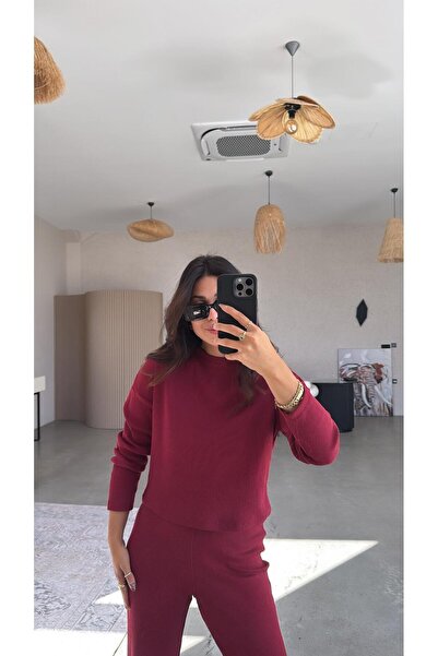 Buket Teke Claret Red Corded Suit