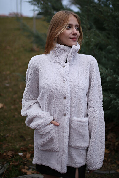 Olea KADIN AÇIK GRİ ÖNDEN DÜĞMELİ PELUŞ MONT