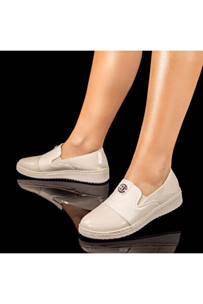 Modlet.ro Pantofi casual bej cu aspect lăcuit pentru femei MOD09980