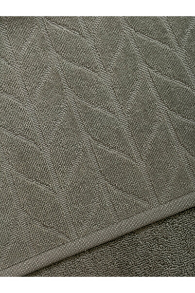 LC Waikiki Create Your Style from Uzg Store |   Cotton Men's Bath Towel 70X140 cm