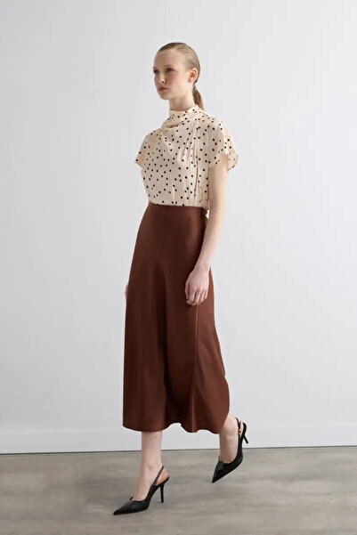 Gusto Verev Cut Long Satin Skirt - Tan