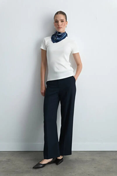 Gusto Short Sleeve Basic Cotton Tshirt - Ecru