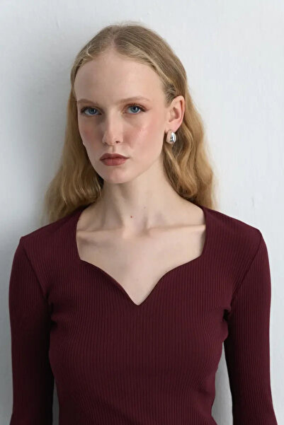 Gusto Heart Neck Cotton Blouse - Burgundy
