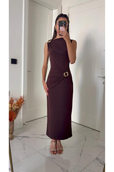 Solie Bel Detaylı Çift Tokalı Drapeli Midi Elbise