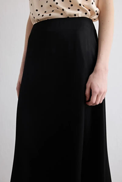 Gusto Asymmetrical Cut Satin Skirt - Black
