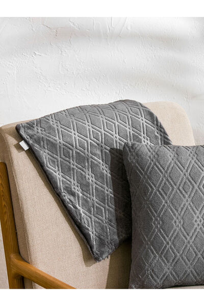 LC Waikiki Λαμπερές επιλογές από το Shining Store |   Καπιτονέ Μοτίβο Κάλυμμα Μαξιλαριού 2 Τεμάχια 45x45 εκ.