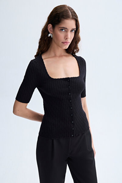 Mudo Open Collar Buttoned Short Sleeve Knitwear Sweater