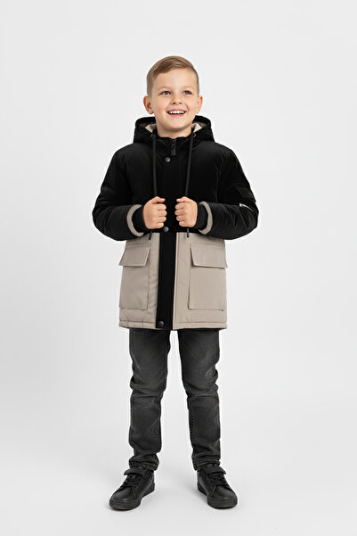 Go Veform țesătura specială este căptușită cu fibre și fleece în interiorul ei, nu reține apa la suprafață, haină gonflabilă