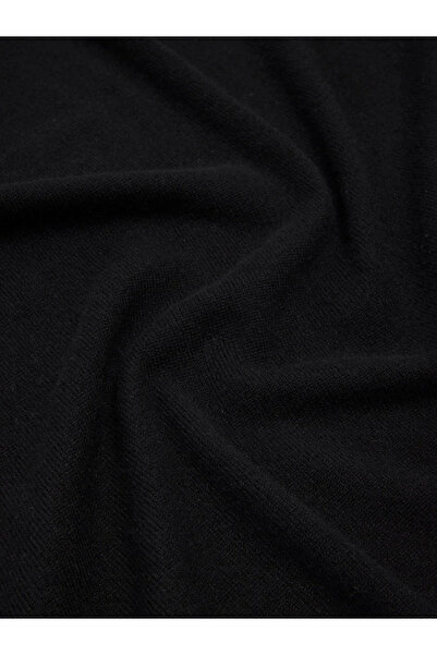 Guess Knitted Women's Black Cashmere Blend Shawl Aw5437Pol03-Bla