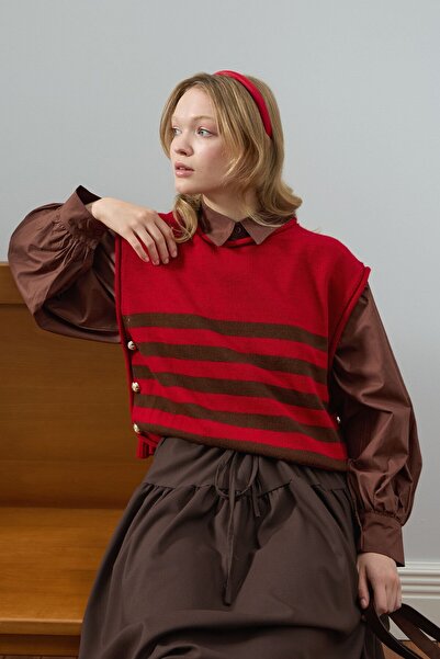 Ceylan Otantik Red Line Detailed Sweater