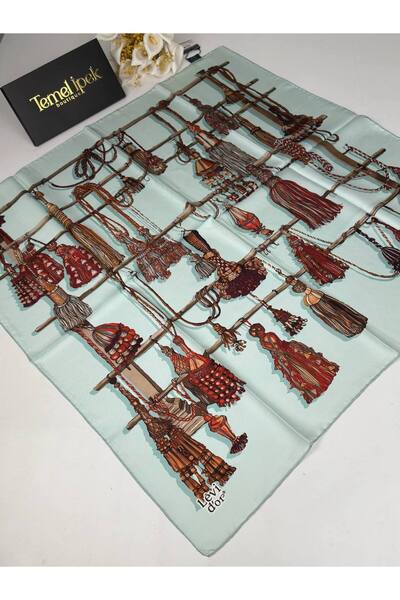 Levidor Twill Silk Scarf 01