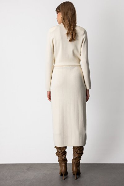 On Fashion On Midi Knitwear Skirt with Ornamental Cover Pockets-69505