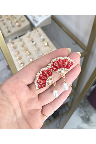 the ASEL İNCİ Red Fan Model Pearl Earrings