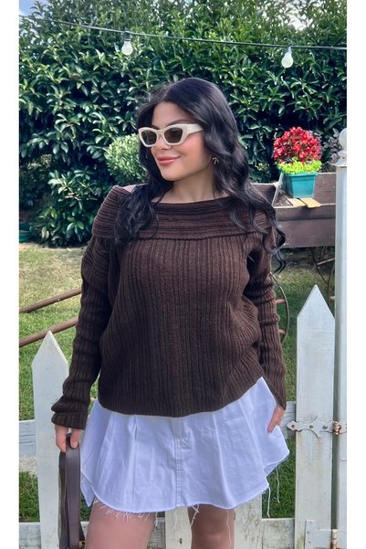 Butik Brown Madonna Collar Knitted Blouse