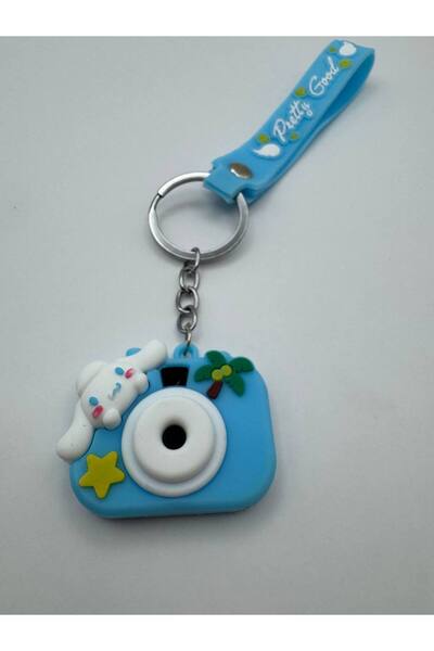 Yuchicly سلسلة مفاتيح بشخصية كورومي مع كاميرا سيليكون زرقاء - جميلة جدًا مع حزام