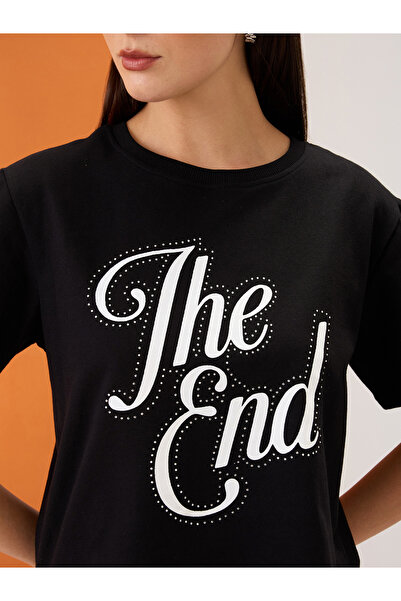 Globus By Styli Black Embellished Boxy Fit Crop T-Shirt