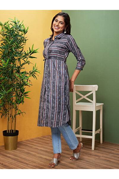 Globus By Styli Women Black Shirt Collar Regular Kurta