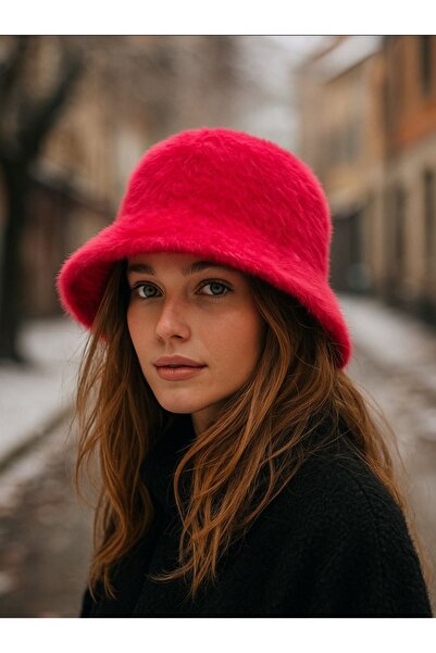 EKstore Plush Bucklet Winter Hat