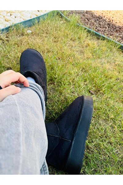 Saltopik Μίνι μπότες με μαύρη σουέτ επένδυση από γούνα και χοντρή σόλα