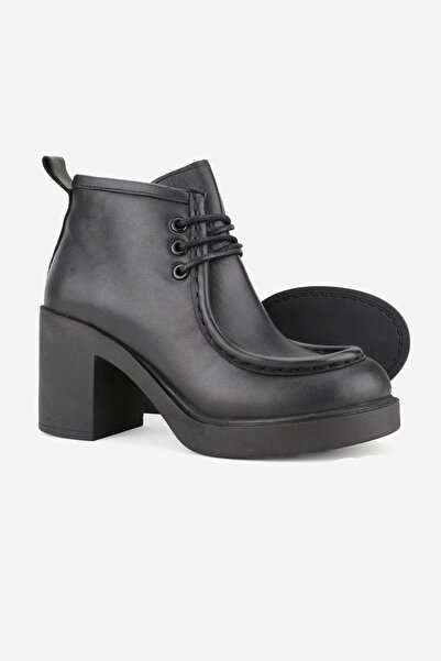 TUNAELLİ KADIN SİYAH HAKİKİ DERİ 36-41 NUMARA KALIN TOPUKLU BAĞCIKLI BİLEKTE BOT