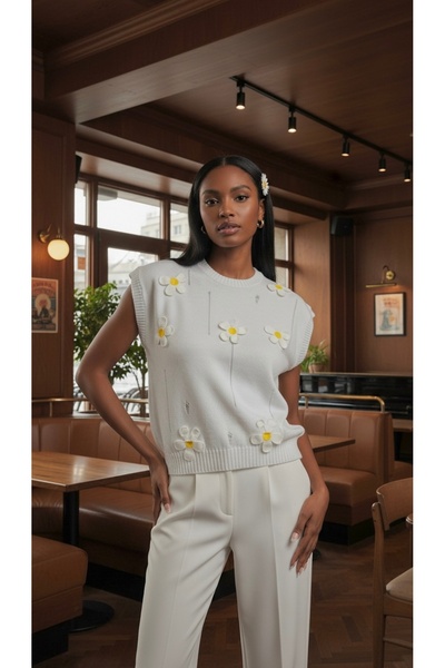 NİLZA Papatya Detaylı Triko Oversize Süveter