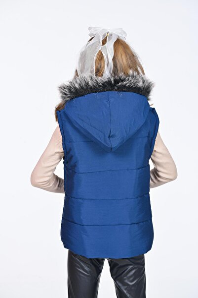 Kamex Girls' Embroidered Winter Puffer Vest