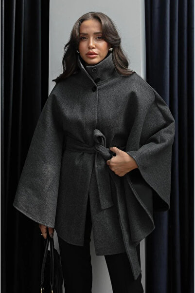 My Blog Anthrazitfarbener, geknöpfter Poncho mit Gürtel und Kaschmir – 2055