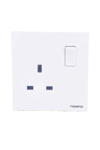 Tempo مقبس 13 أمبير مع مفتاح بيانو رفيع أبيض