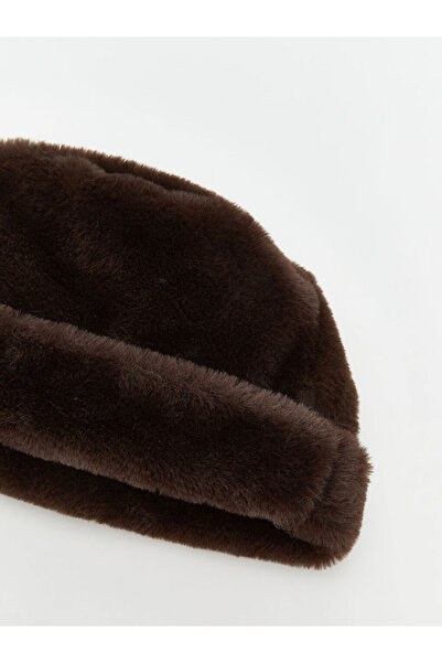 LC Waikiki UZG Store'dan Stilinizi Oluşturun | Kadın Kürklü Şapka