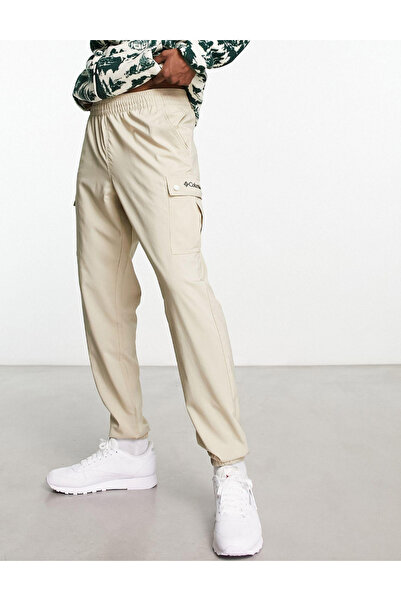 Columbia cargo pants, cream