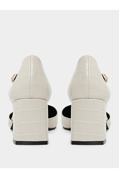 Raid By Styli Lydia Textured Block Heel Shoes