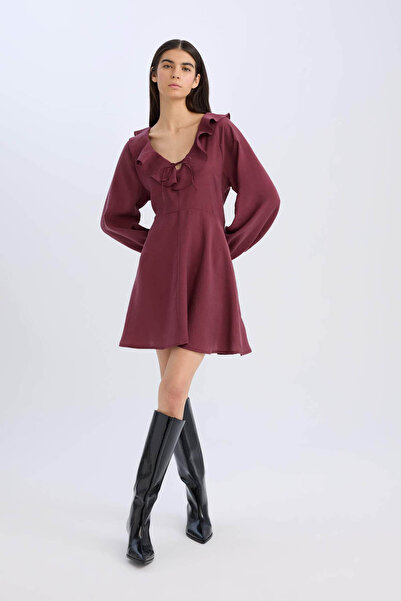 DeFacto فستان قصير أساسي بأكمام طويلة ورقبة على شكل حرف V E4213ax24wn