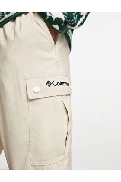 Columbia cargo pants, cream