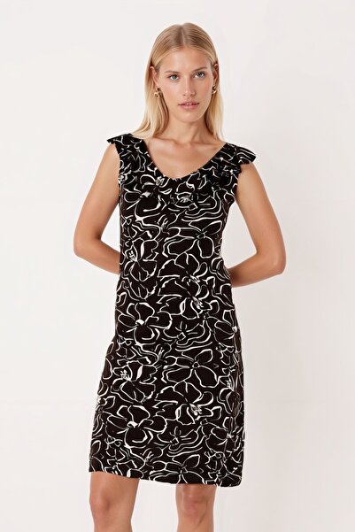 armonika Γυναικείο μαύρο αμάνικο φόρεμα με λαιμόκοψη σε σχήμα V με βολάν ARM-25Y001098