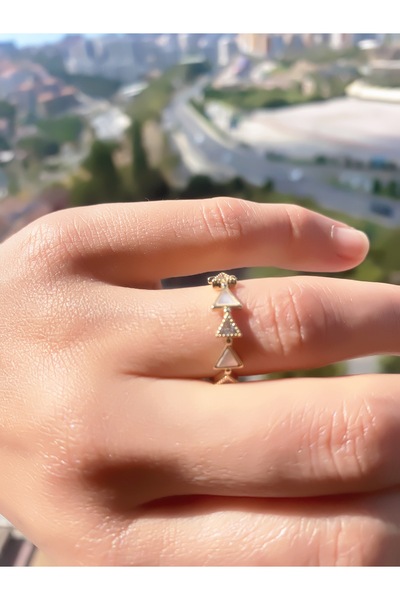 VEGALUXE خاتم من الحجر الفولاذي المثلث الشكل بلون ذهبي قابل للتعديل حسب الإصب...