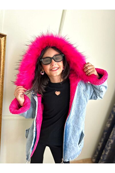 MUMİKİDS Kapüşonlu Peluşlu Kız Çocuk Kürklü Arkası Nakış - İşlemeli Kot Mont